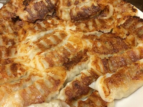 市販の餃子をパリパリに！！焼き方が大事です！